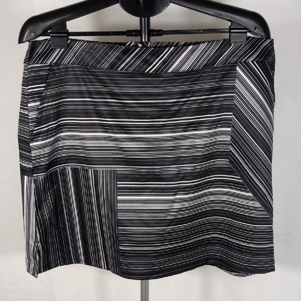 NWT Lady Hagan Empower Women's Skort with Quick Dry Technology